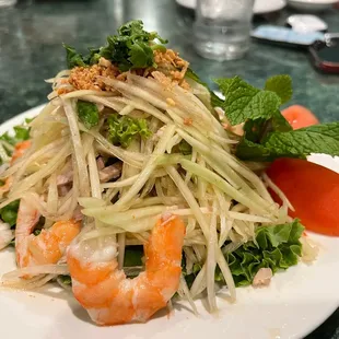 Green papaya salad