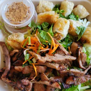 Bun w/BBQ Pork &amp; Imperial Rolls