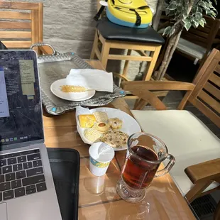 Persian tea and yummy cookies (the big pistachio one was my favorite)