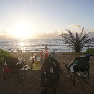 Bring out the beach chairs and tables and enjoying this beautiful sunset at Haleiwa Alii Beach park *6/12/24