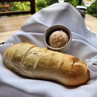 Warm bread with guava butter