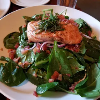 Grilled Salmon Spinach Salad