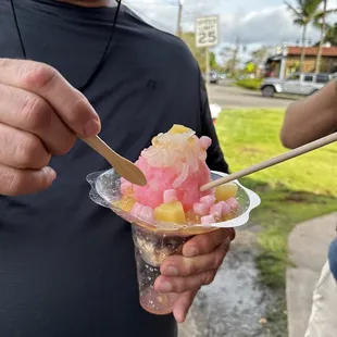 A special. Loved the mochi and popping boba.