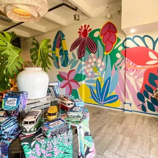 Sand People - Haleiwa Town Center