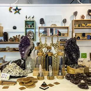 Lemuria Crystal Shop - Haleiwa, North Shore Oahu
