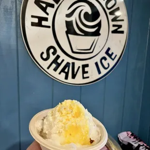 Delicious fluffy shave ice! This one had natural lilikoi, natural mango, and natural yuzu syrups