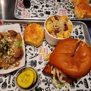 Mac n cheese. Rolls. Chicken sandwich.