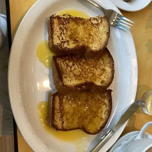 Mango Rum French Toast.