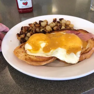 Eggs Benedict