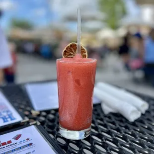 Frozen strawberry daiquiri
