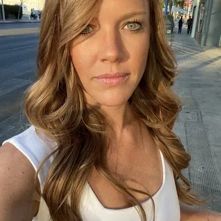 Lindsay F.