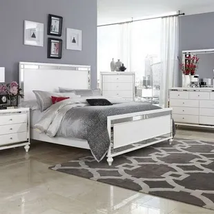 Alonza White 5 Pc.Queen Bedroom Set