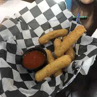 Mozzarella sticks