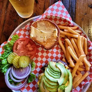 Dine-in: A Stella Artois and the Ally-Oop.