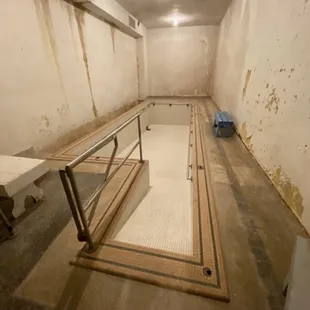 Wheelchair accessible pool used by FDR