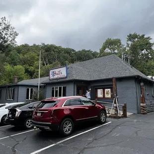 The restaurant is located on the Kentucky River