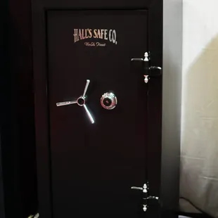 30x60x26 Powder Coat Black Chrome Handle and Tumbler Locks