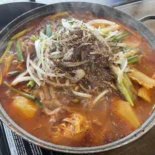 Pork Back-Bone Hot Pot()