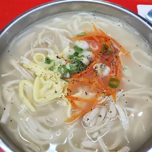 Chicken Kalguksu