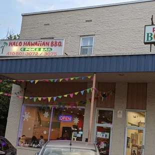 This is the front of the building. It's on the far end of a strip of shops located across the parking lot from a Save-a-Lot grocery store.