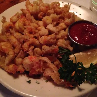 Fried crawfish tails with tiger sauce