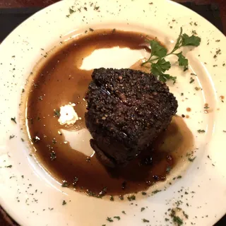 Filet Mignon au Poivre 12 oz.