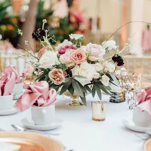 Beautiful and versatile flower arrangements.