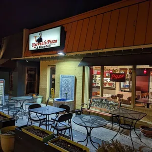 the outside of the restaurant