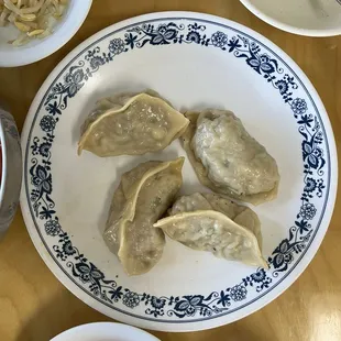 jjin-mandu (steamed dumpling) 찐 만두