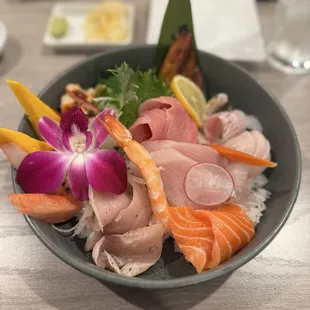 The prettiest chi Regular Chirashi Bowl