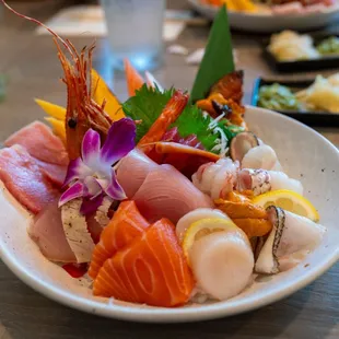Premium Chirashi Bowl
