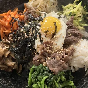 Dolsot bibimbap