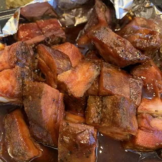 32. Rib Tips Dinner 1 lb. and 2 Sides