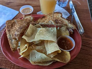 Lu & Carl's Bar and Grille