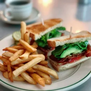 California BLT Sandwich