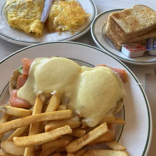 Salmon Benedict