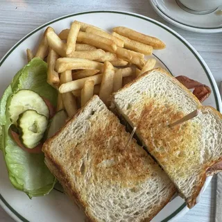 California BLT Sandwich