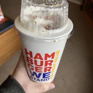Reese&apos;s peanut butter cup shake