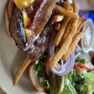 Bacon cheeseburger