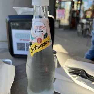 Israeli Peach Schweppes