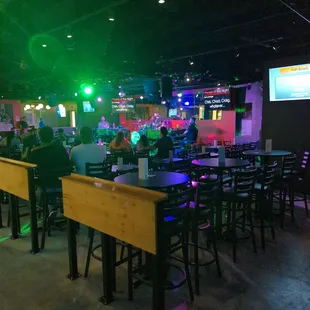 Ample seating band side.