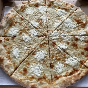 White Stone (No Red Sauce) Specialty 18&quot; Pizza