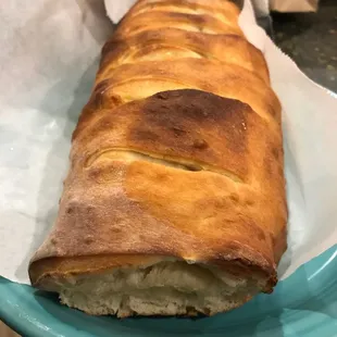 Stromboli (Pep &apos;n mushroom)