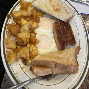 a plate of breakfast food