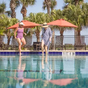 Our resort-style pool complex entertains all ages and is perfect for friends, couples, and young families alike.