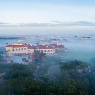 Nestled in a gated community overlooking the Atlantic Ocean, Hammock Dunes Club offers the member experience that you've been seeking.