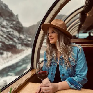 Leah R.