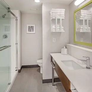 Guest room bath