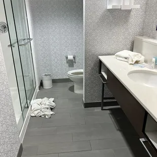 Bathroom unkept. Angela, the clerk intentionally gave me this room.