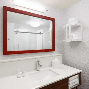 Guest room bath
